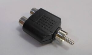 ADAPTADOR AUDIO 1 MACHO RCA  / 2 HEMBRA RCA
