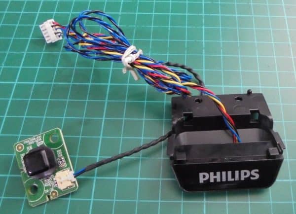 715G7088-K01-000-004K - 715G7055-R03-000-004Y BOTONERA/I.R Philips 32PHH4100